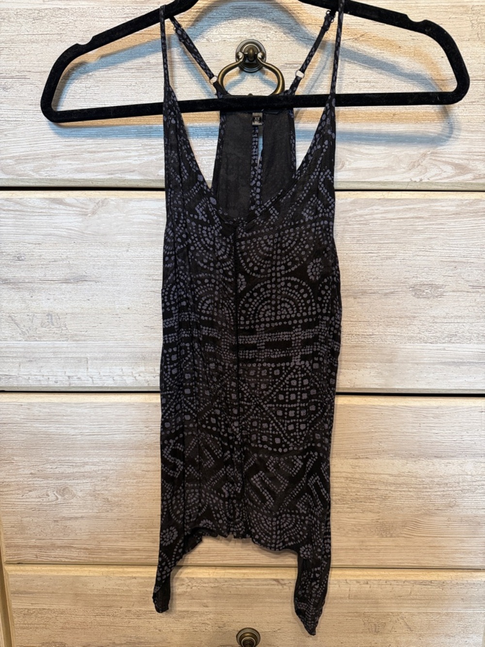 Womens Buckle BKE Tank Top with open back.  Size XS